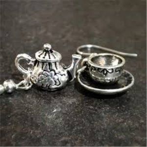 Vtg Inspired Retro Tea Kettle Tea Cup Pendant Earrings Rustic Silver Gift set